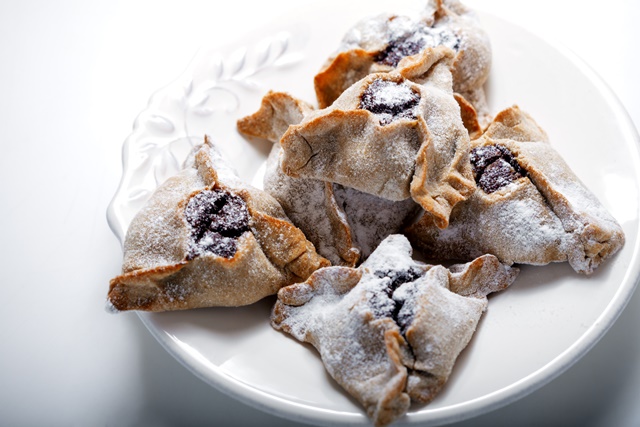 Image for Hamantaschen Cookies with Apricot Filling